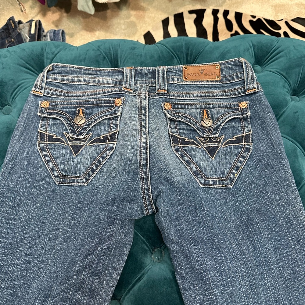 Miss me Rock Blue Jeans with Embroidered Pockets Sz 30